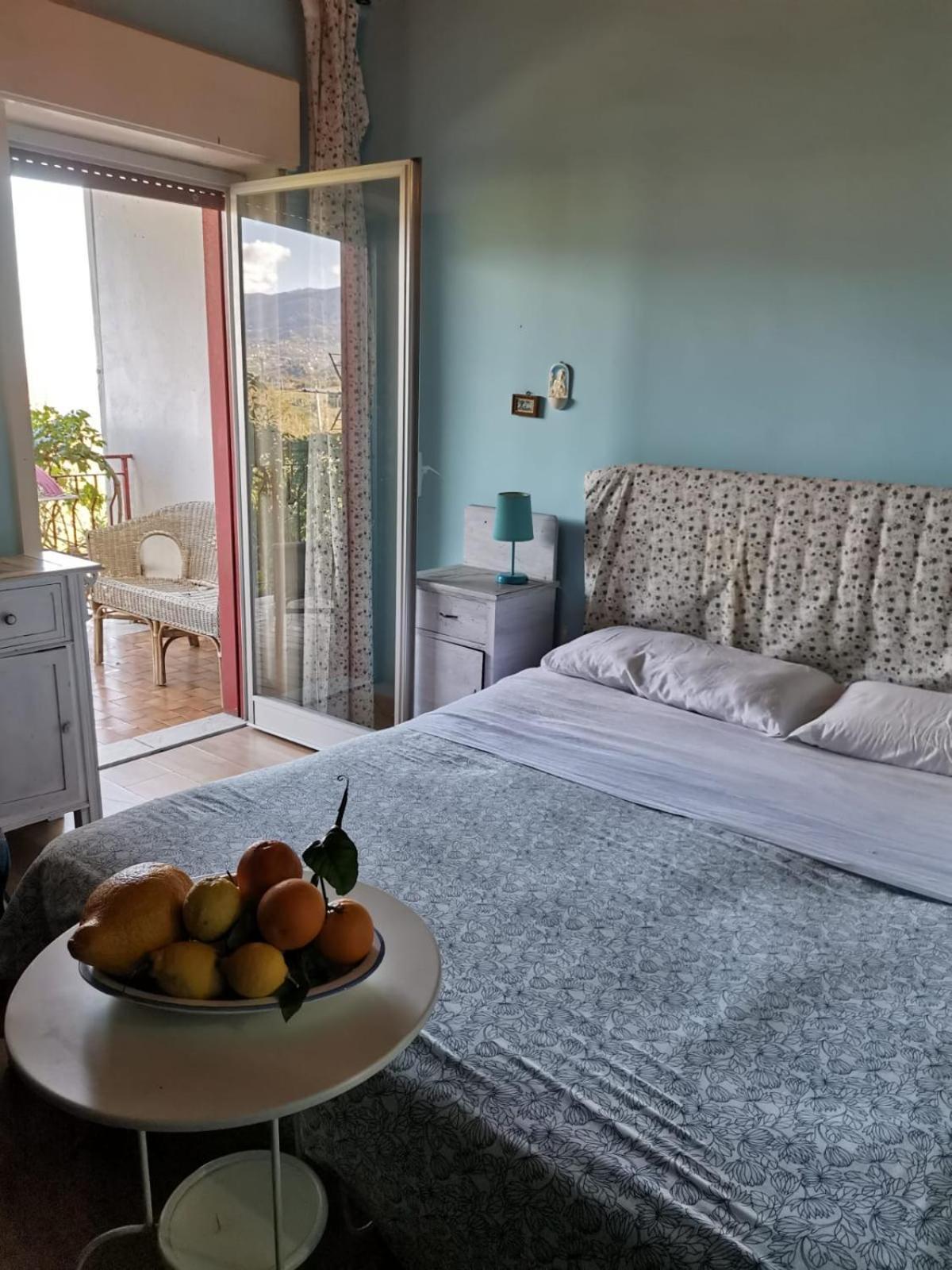 B&B Xenia Mongiove Eksteriør billede